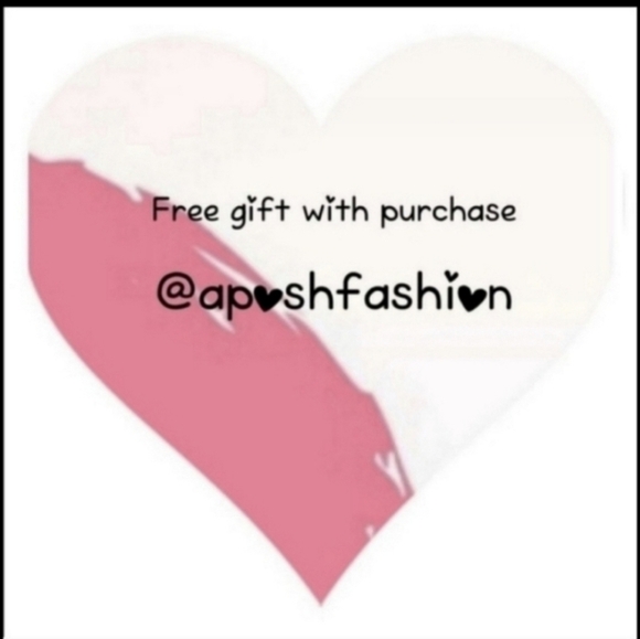 Adidas Big Girl Shoes Size 5.5 + 9 pairs Lucky Brand Socks - Picture 7 of 7